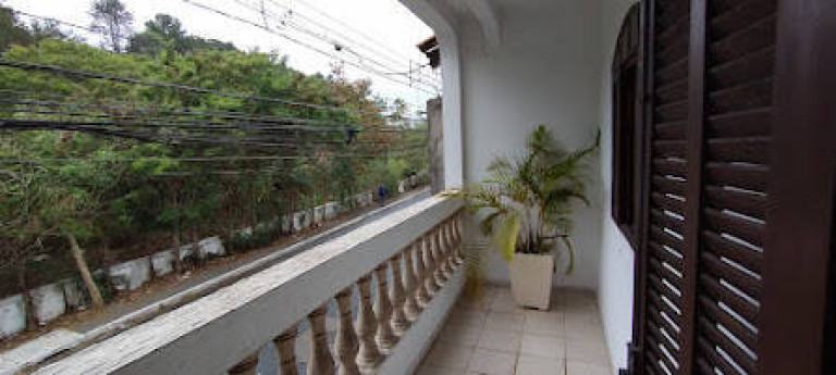 Imagem Casa com 4 Quartos à Venda, 135 m² em Jardim Dona Sinhá - São Paulo