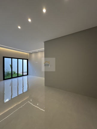 Imagem Casa com 3 Quartos à Venda, 160 m² em Setor Três Marias - Goiânia Imagem Casa com 3 Quartos à Venda, 160 m² em Setor Três Marias - Goiânia
