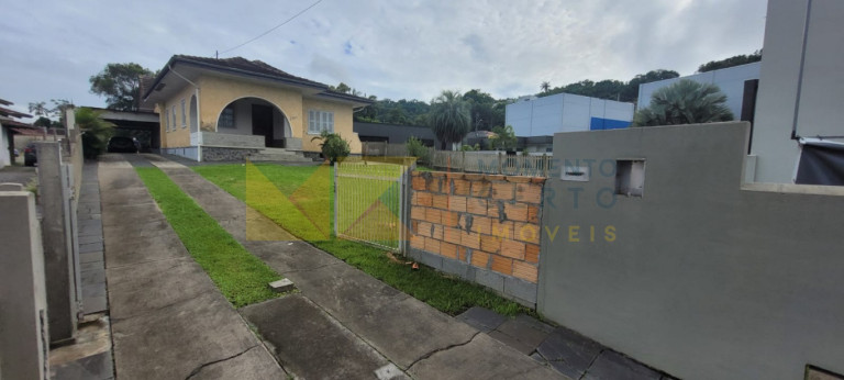 Imagem Casa com 3 Quartos à Venda, 203 m² em água Verde - Blumenau Imagem Casa com 3 Quartos à Venda, 203 m² em água Verde - Blumenau