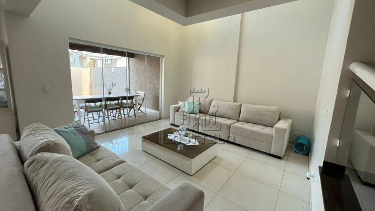 Casa com 4 Quartos à Venda, 265 m² em Aragarça - Londrina