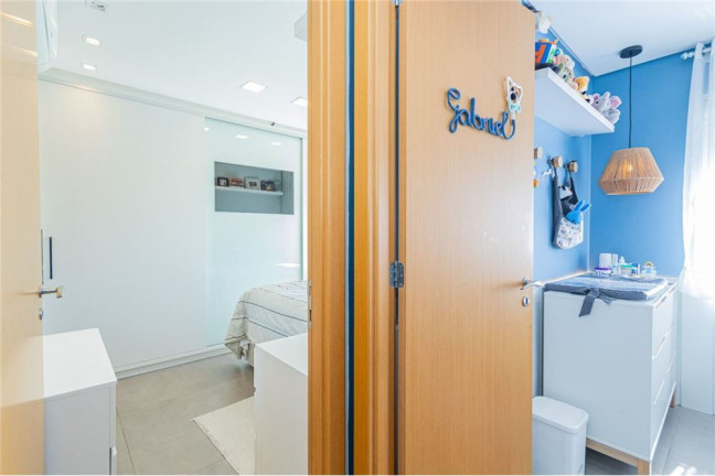 Imagem Apartamento com 2 Quartos à Venda, 56 m² em Menino Deus - Porto Alegre Imagem Apartamento com 2 Quartos à Venda, 56 m² em Menino Deus - Porto Alegre
