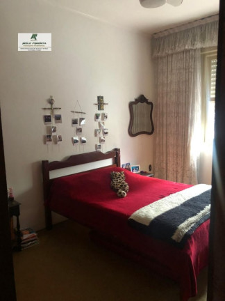 Imagem Casa com 3 Quartos à Venda, 333 m² em Gonzaga - Santos Imagem Casa com 3 Quartos à Venda, 333 m² em Gonzaga - Santos