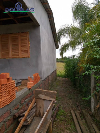 Imagem Casa com 2 Quartos à Venda, 800 m² em Viamão