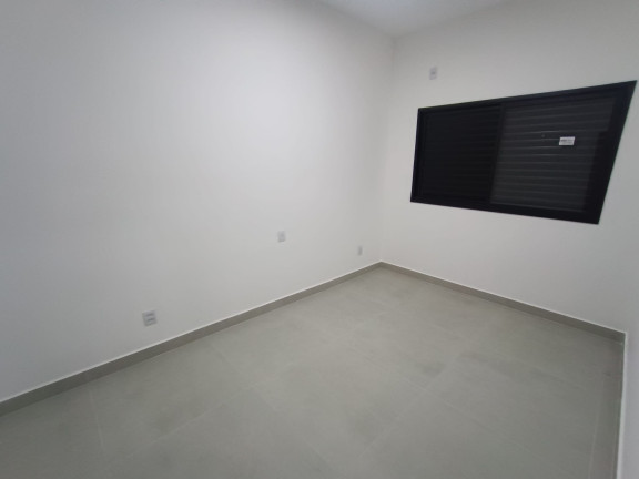 Imagem Imóvel com 
            	3             Quartos à Venda, 104 m² em 
            	Sitios Santa Luzia             - 
            	Aparecida De Goiania            