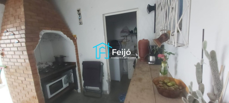 Imagem Casa com 3 Quartos à Venda, 200 m² em Cristal - Porto Alegre Imagem Casa com 3 Quartos à Venda, 200 m² em Cristal - Porto Alegre