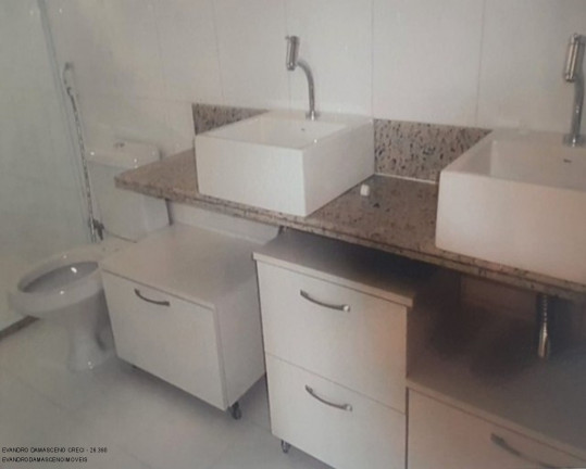 Imagem Casa com 4 Quartos à Venda, 250 m² em Buraquinho - Lauro De Freitas Imagem Casa com 4 Quartos à Venda, 250 m² em Buraquinho - Lauro De Freitas