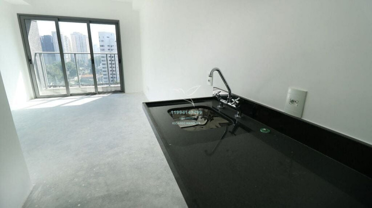 Studio com 1 Quarto à Venda, 25 m² em Moema - São Paulo