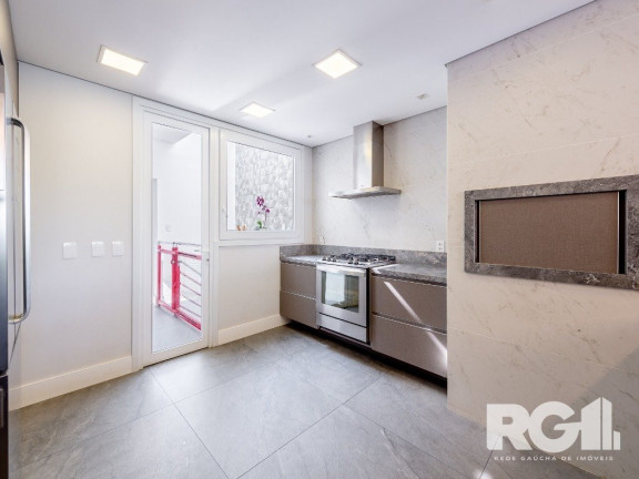 Imagem Casa com 3 Quartos à Venda, em Três Figueiras - Porto Alegre Imagem Casa com 3 Quartos à Venda, em Três Figueiras - Porto Alegre