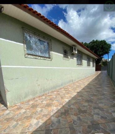 Imagem Casa com 4 Quartos à Venda, em Nova Rússia - Ponta Grossa Imagem Casa com 4 Quartos à Venda, em Nova Rússia - Ponta Grossa