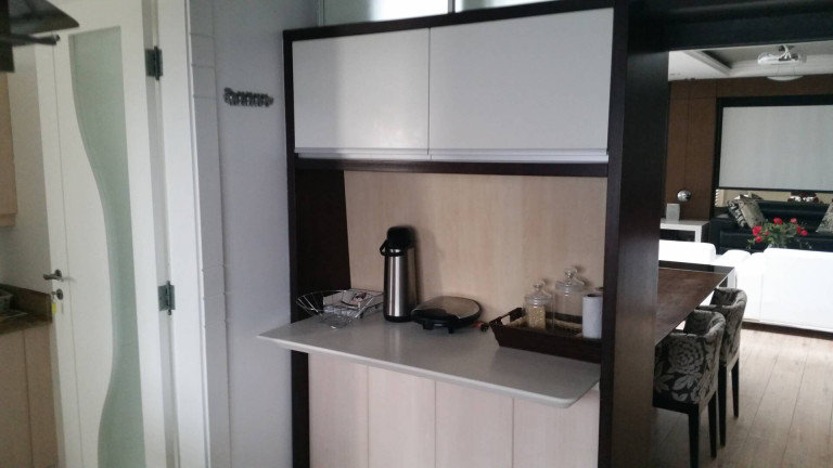 Imagem Casa com 5 Quartos para Temporada, 350 m² em Jurerê Internacional - Florianópolis Imagem Casa com 5 Quartos para Temporada, 350 m² em Jurerê Internacional - Florianópolis