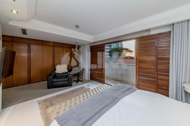 Imagem Imóvel com 5 Quartos à Venda, 422 m² em Três Figueiras - Porto Alegre Imagem Imóvel com 5 Quartos à Venda, 422 m² em Três Figueiras - Porto Alegre