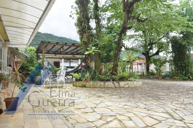Imagem Casa com 9 Quartos à Venda, 600 m² em Jardim Samambaia - Ubatuba