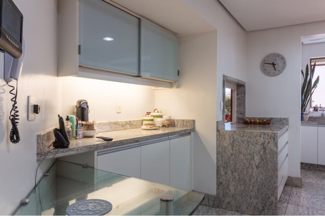Imagem Imóvel com 4 Quartos à Venda, 279 m² em Petrópolis - Porto Alegre Imagem Imóvel com 4 Quartos à Venda, 279 m² em Petrópolis - Porto Alegre