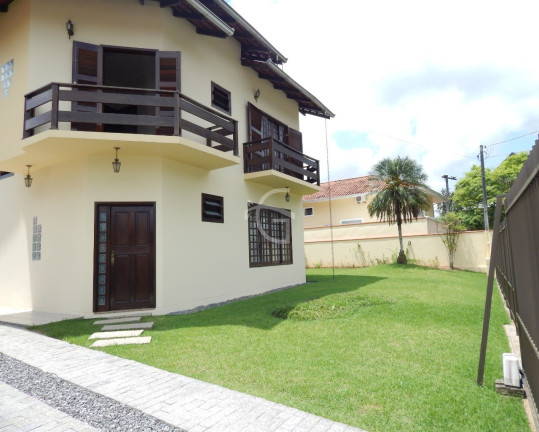Imagem Casa com 4 Quartos à Venda, 206 m² em América - Joinville