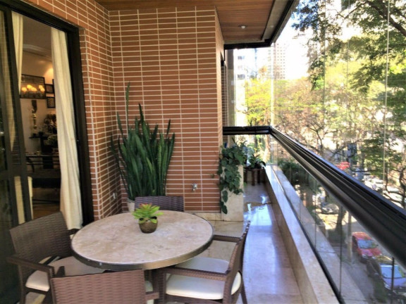 Imagem Apartamento com 4 Quartos à Venda, 275 m² em Campo Belo - São Paulo