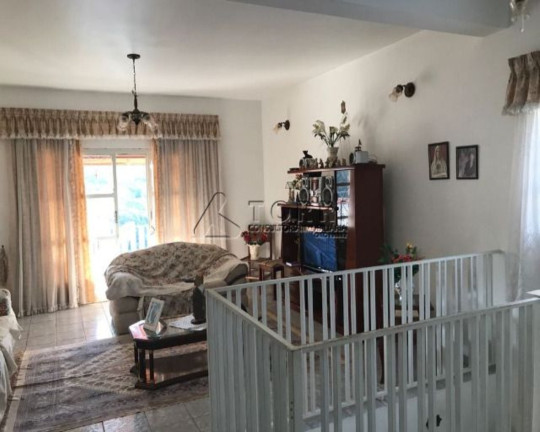 Imagem Casa com 5 Quartos à Venda, 120 m² em Granja Modelo - Alumínio Imagem Casa com 5 Quartos à Venda, 120 m² em Granja Modelo - Alumínio