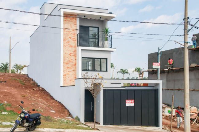 Imagem Casa com 3 Quartos à Venda, 200 m² em Villas Do Jaguari - Santana De Parnaíba Imagem Casa com 3 Quartos à Venda, 200 m² em Villas Do Jaguari - Santana De Parnaíba