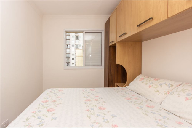 Imagem Imóvel com 2 Quartos à Venda, em Vila Tolstoi - São Paulo Imagem Imóvel com 2 Quartos à Venda, em Vila Tolstoi - São Paulo