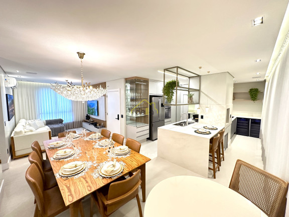 Imagem Imóvel com 3 Quartos à Venda, 118 m² em América - Joinville Imagem Imóvel com 3 Quartos à Venda, 118 m² em América - Joinville
