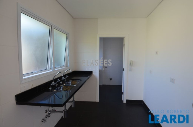 Imagem Sobrado com 4 Quartos à Venda, 321 m² em Vila Morumbi - São Paulo Imagem Sobrado com 4 Quartos à Venda, 321 m² em Vila Morumbi - São Paulo