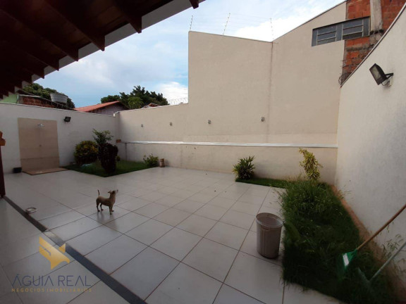 Imagem Casa com 3 Quartos à Venda, 238 m² em Jardim Jóquei Club - Campo Grande Imagem Casa com 3 Quartos à Venda, 238 m² em Jardim Jóquei Club - Campo Grande