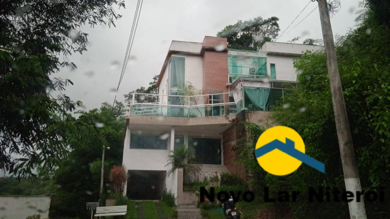 Imagem Casa com 3 Quartos à Venda, 624 m² em Maria Paula - São Gonçalo
