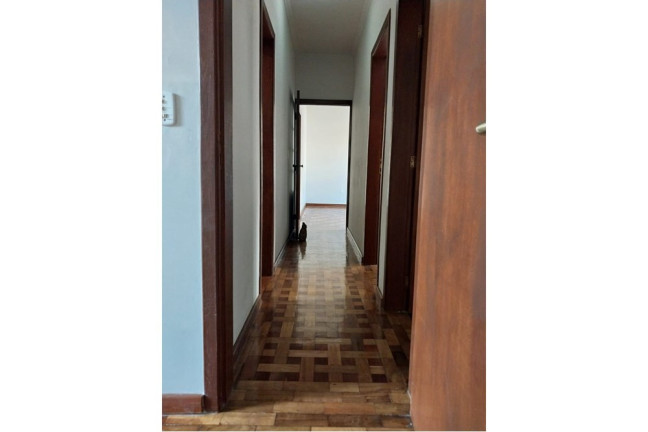 Imagem Imóvel com 3 Quartos à Venda, em Rio Branco - Porto Alegre Imagem Imóvel com 3 Quartos à Venda, em Rio Branco - Porto Alegre