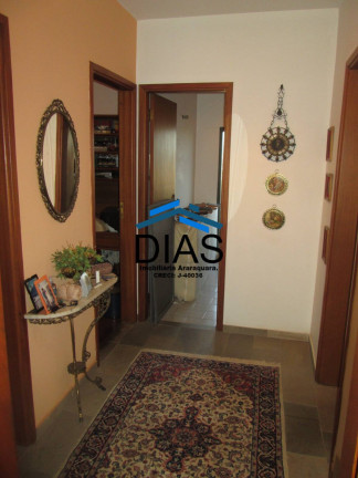 Imagem Casa com 3 Quartos à Venda, 196 m² em Vila Furlan - Araraquara Imagem Casa com 3 Quartos à Venda, 196 m² em Vila Furlan - Araraquara
