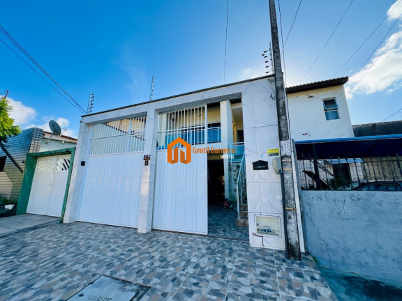 Casa com 5 Quartos à Venda, 332 m² em Passaré - Fortaleza