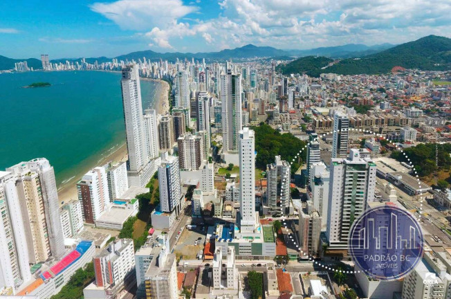Imagem Cobertura com 5 Quartos à Venda, 321 m² em Pioneiros - Balneário Camboriú Imagem Cobertura com 5 Quartos à Venda, 321 m² em Pioneiros - Balneário Camboriú