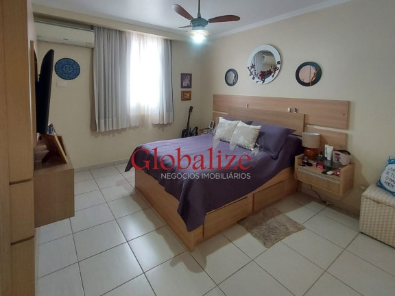 Imagem Casa com 4 Quartos à Venda, 228 m² em Aparecida - Santos Imagem Casa com 4 Quartos à Venda, 228 m² em Aparecida - Santos