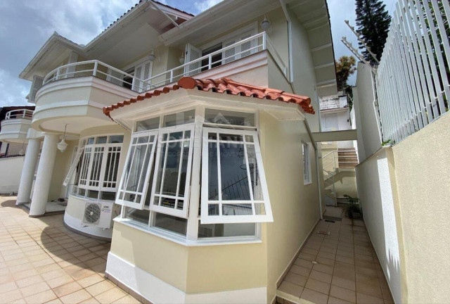 Imagem Casa com 5 Quartos à Venda, 308 m² em Carvoeira - Florianópolis Imagem Casa com 5 Quartos à Venda, 308 m² em Carvoeira - Florianópolis
