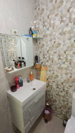 Imagem Sobrado com 2 Quartos à Venda, 200 m² em Jardim Rosa De Franca - Guarulhos Imagem Sobrado com 2 Quartos à Venda, 200 m² em Jardim Rosa De Franca - Guarulhos
