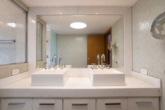 Imagem Apartamento com 3 Quartos à Venda, 228 m² em Itaim Bibi - São Paulo Imagem Apartamento com 3 Quartos à Venda, 228 m² em Itaim Bibi - São Paulo
