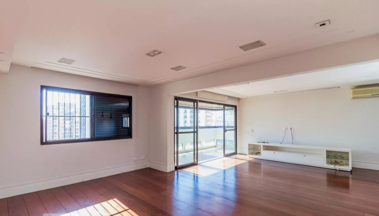 Imagem Imóvel com 3 Quartos à Venda, 228 m² em Moema - São Paulo