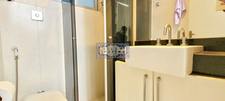 Imagem Apartamento com 1 Quarto à Venda, 55 m² em Copacabana - Rio De Janeiro Imagem Apartamento com 1 Quarto à Venda, 55 m² em Copacabana - Rio De Janeiro