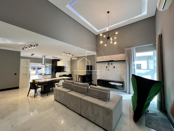Imagem Casa com 5 Quartos à Venda, 375 m² em São João Do Rio Vermelho - Florianópolis Imagem Casa com 5 Quartos à Venda, 375 m² em São João Do Rio Vermelho - Florianópolis
