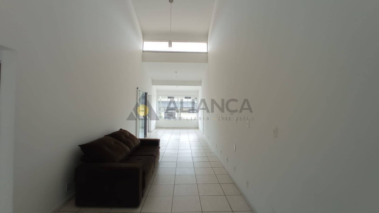 Imagem Sobrado com 3 Quartos à Venda,  em Centro - Navegantes