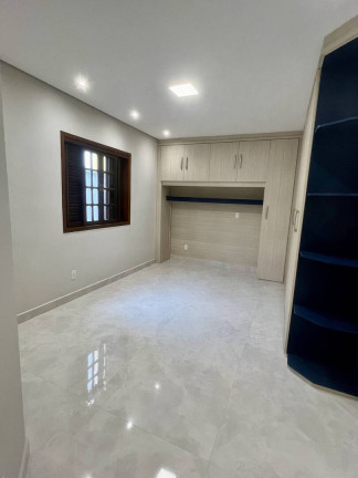 Imagem Casa com 3 Quartos à Venda, 210 m² em Parque Das Nações - Santo André Imagem Casa com 3 Quartos à Venda, 210 m² em Parque Das Nações - Santo André
