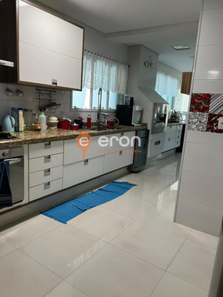 Apartamento com 3 Quartos para Alugar, 150 m²