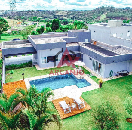 Chácara com 4 Quartos à Venda, 282 m² em Tanque - Atibaia