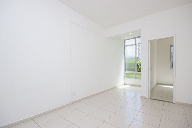 Imagem Imóvel com 1 Quarto à Venda,  em Copacabana - Rio De Janeiro