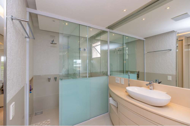 Imagem Casa com 3 Quartos à Venda, 300 m² em Interlagos - São Paulo