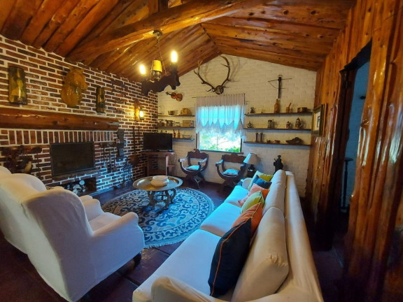 Imagem Casa com 6 Quartos à Venda, 114 m² em Parque Do Imbui - Teresópolis