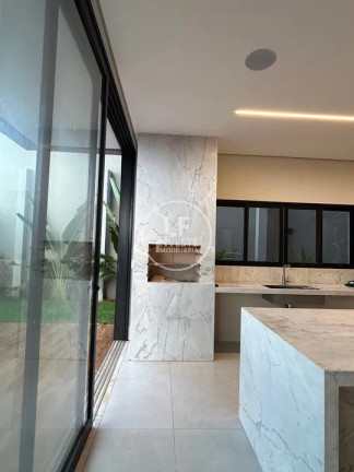 Imagem Casa com 4 Quartos à Venda, 361 m² em Jardins Barcelona - Senador Canedo