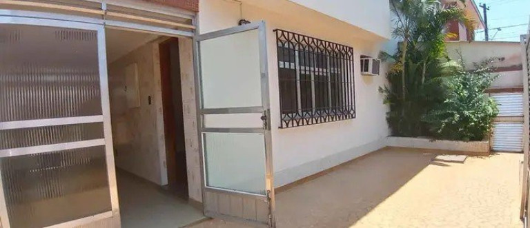 Casa com 2 Quartos para Alugar, 110 m² em Ponta Da Praia - Santos