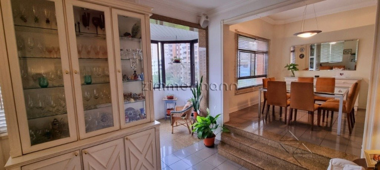Imagem Apartamento com 4 Quartos à Venda, 300 m² em Moema - São Paulo Imagem Apartamento com 4 Quartos à Venda, 300 m² em Moema - São Paulo