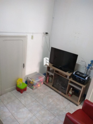 Imagem Casa com 5 Quartos à Venda, em Centro - Santa Maria Imagem Casa com 5 Quartos à Venda, em Centro - Santa Maria