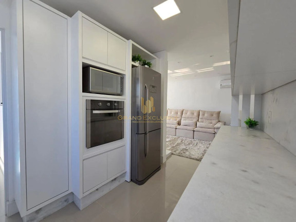 Imagem Apartamento com 3 Quartos à Venda, 117 m² em Centro - Balneário Camboriú Imagem Apartamento com 3 Quartos à Venda, 117 m² em Centro - Balneário Camboriú