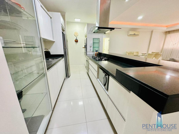 Imagem Apartamento com 3 Quartos à Venda, 108 m² em Barra Sul - Balneário Camboriú Imagem Apartamento com 3 Quartos à Venda, 108 m² em Barra Sul - Balneário Camboriú